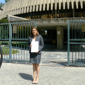 Rodríguez denuncia que esta reforma "ahoga, estrangula y destroza el principio Rodríguez denuncia que esta reforma "ahoga, estrangula y destroza el principio de jurisdicción universal en nuestro país"
