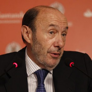 RUBALCABA reitera que el PSOE derogará la reforma laboral y asegura que la sent RUBALCABA reitera que el PSOE derogará la reforma laboral y asegura que la sentencia del Tribunal Constitucional no la hace buena