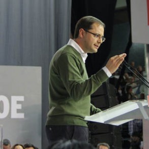 César Luena: Que el PP se olvide de tener el apoyo del PSOE para llevar a cabo César Luena: Que el PP se olvide de tener el apoyo del PSOE para llevar a cabo la reforma electoral