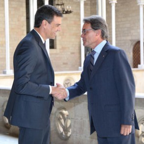 Pedro Sánchez ofrece acordar entre todos una reforma de la Constitución en sen Pedro Sánchez ofrece acordar entre todos una reforma de la Constitución en sentido federal que luego voten todos los españoles