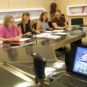 El PSOE pondrá en marcha "encuentros digitales" con la militancia y simpatizant El PSOE pondrá en marcha "encuentros digitales" con la militancia y simpatizantes