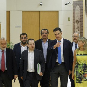 El PSOE se compromete a incluir en su programa electoral la rebaja del IVA cultu El PSOE se compromete a incluir en su programa electoral la rebaja del IVA cultural