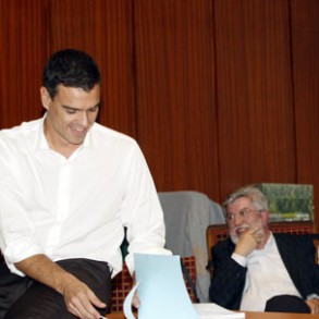 Pedro Sánchez: Rajoy es el Presidente equivocado, en un momento trascendental Pedro Sánchez: Rajoy es el Presidente equivocado, en un momento trascendental para la historia de España