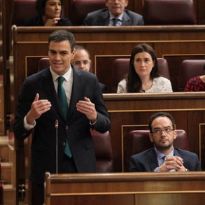 Pedro Sánchez pide a Rajoy y a su Gobierno "claridad, información, rigurosidad Pedro Sánchez pide a Rajoy y a su Gobierno "claridad, información, rigurosidad y solvencia para garantizar la seguridad sanitaria de este país"