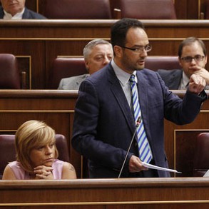 Antonio Hernando: "Queremos que Rajoy eche a la ministra de Sanidad" Antonio Hernando: "Queremos que Rajoy eche a la ministra de Sanidad"