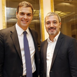 Pedro Sánchez sobre Cataluña: Mientras los socialistas conformamos el punto Pedro Sánchez sobre Cataluña: Mientras los socialistas conformamos el punto de encuentro, en un extremo están los del formol y en el otro los de la gasolina
