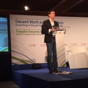 Pedro Sánchez: "La agenda de la socialdemocracia debe ser construir la Economí Pedro Sánchez: "La agenda de la socialdemocracia debe ser construir la Economía de la Igualdad"
