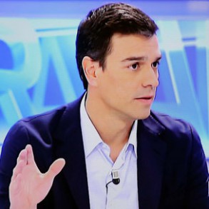 Pedro Sánchez denuncia el "recorte de libertades" que quiere imponer el PP con Pedro Sánchez denuncia el "recorte de libertades" que quiere imponer el PP con la Ley Mordaza y anuncia que la derogará cuando gobierne