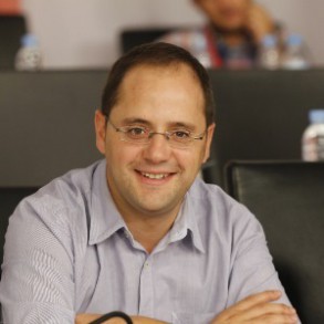 César Luena: "Esta semana hemos visto un Gobierno manipulador, oscurantista, au César Luena: "Esta semana hemos visto un Gobierno manipulador, oscurantista, autoritario y propagandista"