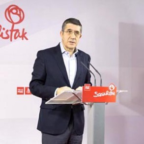 El PSOE cree que el acuerdo de Mas y Junqueras es para partir en dos a la soci El PSOE cree que el acuerdo de Mas y Junqueras es para partir en dos a la sociedad catalana