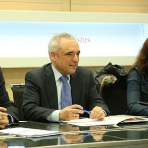 La gestora del PSM inicia su trabajo para ofrecer a la sociedad madrileña una " La gestora del PSM inicia su trabajo para ofrecer a la sociedad madrileña una "alternativa socialista fuerte, ejemplar, confiable y capaz de gobernar"