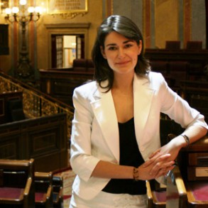 El PSOE reclama al Gobierno el indulto a María Salmerón porque la entrada en El PSOE reclama al Gobierno el indulto a María Salmerón porque la entrada en prisión de una mujer por proteger a su hija es un despropósito irreparable