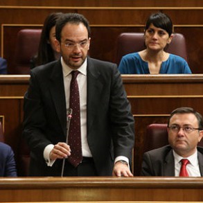 Antonio Hernando: Algo huele a podrido en el entorno de Ignacio González Antonio Hernando: Algo huele a podrido en el entorno de Ignacio González