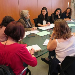 Carmen Montón pide al Gobierno que active un Plan de emergencia para hacer Carmen Montón pide al Gobierno que active un Plan de emergencia para hacer frente a la violencia de género, que solo en el día de ayer se cobró 7 víctimas