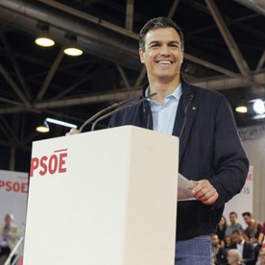 Pedro Sánchez pide a Rajoy que no haga política de la mala con los derechos Pedro Sánchez pide a Rajoy que no haga política de la mala con los derechos de las mujeres