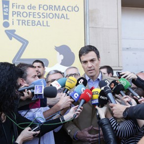 Pedro Sánchez: sufrimos un Gobierno que es el de las cuentas corrientes e Pedro Sánchez: sufrimos un Gobierno que es el de las cuentas corrientes en Suiza, el de las amnistías fiscales a Rato, el del fraude fiscal