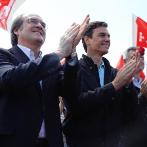 Pedro Sánchez: "Los casos de Rato y Bárcenas demuestran que la cúpula del PP Pedro Sánchez: "Los casos de Rato y Bárcenas demuestran que la cúpula del PP ha hecho de la política su negocio privado"