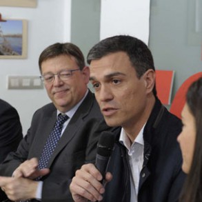 Pedro Sánchez se compromete a aprobar una Ley de Igualdad Salarial y cuotas par Pedro Sánchez se compromete a aprobar una Ley de Igualdad Salarial y cuotas para alcanzar al menos el 40% de mujeres en los consejos de grandes empresas