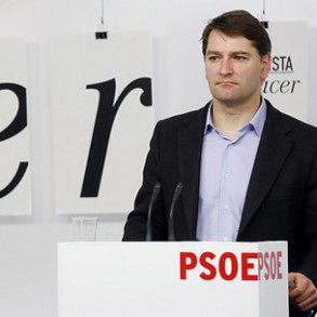 Manuel de la Rocha Vázquez: "Las previsiones del Gobierno son exageradamente op Manuel de la Rocha Vázquez: "Las previsiones del Gobierno son exageradamente optimistas por motivos electorales"
