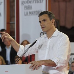 Sánchez: Queremos volver a reescribir el pacto entre generaciones con los esp Sánchez: Queremos volver a reescribir el pacto entre generaciones con los españoles que forjó el PSOE y que el PP pretende borrar"