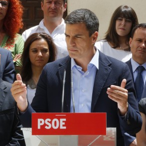PEDRO SÁNCHEZ: Vamos a liderar gobiernos municipales fuertes, estables, con c PEDRO SÁNCHEZ: Vamos a liderar gobiernos municipales fuertes, estables, con convicciones progresistas y que ejerzan una política ejemplar y decente, que es lo que merecen los españoles