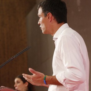 Pedro Sánchez llama a Rajoy a "la responsabilidad" para que no utilice de maner Pedro Sánchez llama a Rajoy a "la responsabilidad" para que no utilice de manera "partidista" la crisis griega