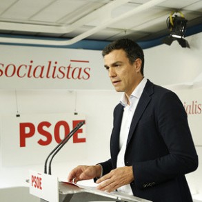 PEDRO SÁNCHEZ aboga por reanudar la negociación entre la UE y Grecia, bajo PEDRO SÁNCHEZ aboga por reanudar la negociación entre la UE y Grecia, bajo dos premisas: la solidaridad de la Unión Europea y la responsabilidad del gobierno de Tsipras