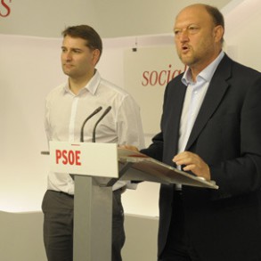 Las Comunidades socialistas pedirán a Montoro un nuevo reparto de los objetivos Las Comunidades socialistas pedirán a Montoro un nuevo reparto de los objetivos de déficit para reequilibrar los esfuerzos en la consolidación fiscal