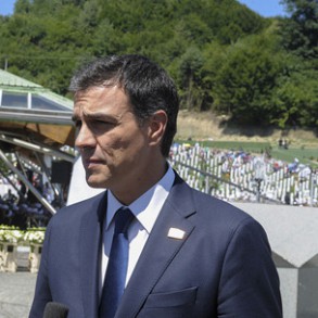 Pedro Sánchez: Hoy es un día para la memoria y la reconciliación y tr Pedro Sánchez: Hoy es un día para la memoria y la reconciliación y traslada la solidaridad del pueblo español al bosnio