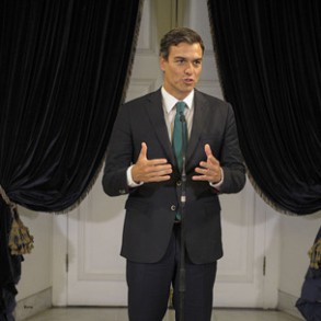 Pedro Sánchez traslada a Michelle Bachelet el reconocimiento del PSOE a su acci Pedro Sánchez traslada a Michelle Bachelet el reconocimiento del PSOE a su acción de gobierno