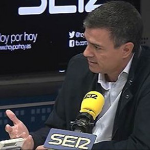 PEDRO SÁNCHEZ: Rajoy tiene que ser igual de solidario que la sociedad a la qu PEDRO SÁNCHEZ: Rajoy tiene que ser igual de solidario que la sociedad a la que quiere representar y eso significa que 15.000 refugiados vengan a España como propone la UE