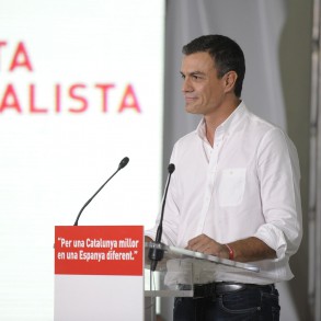 Pedro Sánchez: "España no se reconoce en un gobierno de extrema derecha que us Pedro Sánchez: "España no se reconoce en un gobierno de extrema derecha que usó la crisis como instrumento ideológico para recortar derechos y libertades"