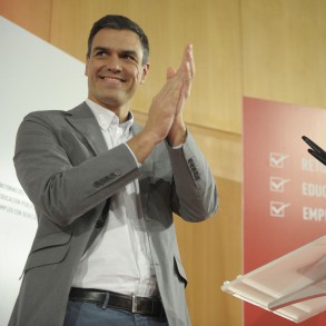Pedro Sánchez: "Mientras otros hablan del PSOE, nosotros hablaremos de nuestras
