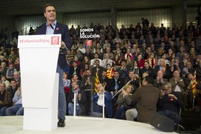 Pedro Sánchez pide el voto a los mayores “para garantizar unas pensiones dign Pedro Sánchez