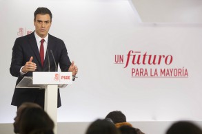 PEDRO SÁNCHEZ: “Tenemos que abrir una nueva etapa política en España presid Pedro Sánchez durante su comparecencia en Ferraz, tras el encuentro con Rajoy en La Moncloa