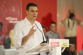 Pedro Sánchez avisa de que “si la mayoría que quiere cambio se divide, el ca Pedro Sánchez en el mitin