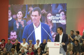 PEDRO SÁNCHEZ: “La política es un ejercicio noble que implica contundencia e pedro Sánchez en Gijón