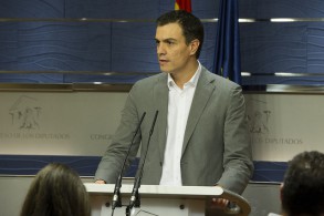 Pedro Sánchez lamenta que Pablo Iglesias proponga una negociación "exclusiva y 24807468306_db40289a83_z