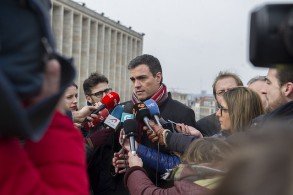 SÁNCHEZ traslada a Moscovici su intención de negociar para España una senda Pedro Sánchez durante las declaraciones