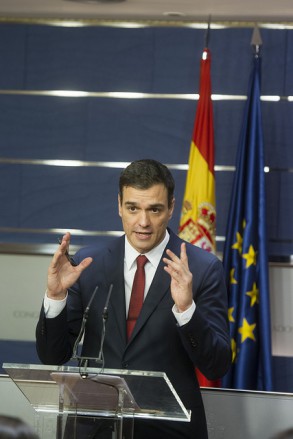 PEDRO SÁNCHEZ: “El PSOE asume su responsabilidad. Hoy el cambio está más ce Pedro Sánchez durante su comaprecencia tras recibir el encargo del Rey