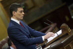 PEDRO SÁNCHEZ: “No abandonamos la esperanza de que Cataluña siga en España Pedro Sánchez en la sesión de investidura