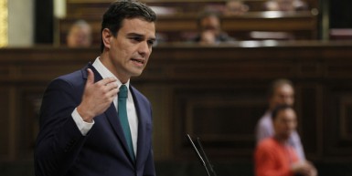 Pedro Sánchez en la tribuna del Congreso