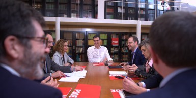 Reunión de Pedro Sánchez con la comisión negociadora del PSOE