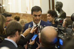 PEDRO SÁNCHEZ: “Depende de Iglesias” que se forme un gobierno de cambio Declaraciones de Pedro Sánchez en el Congreso