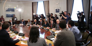 Reunión de los equipos de PSOE Podemos y Ciudadanos