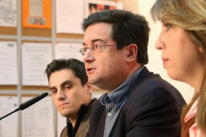 Óscar López denuncia que "Rajoy se fuma un puro en La Moncloa mientras Pablo I Acto de Óscar López en Moraleja de Enmedio (Madrid) 100416