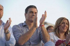 Pedro Sánchez: "España necesita cambio y cuando España ha necesitado cambiar Pedro Sánchez en Sevilla 240616