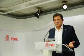 Mariano Rajoy llama a Javier Fernández Javier Fernández