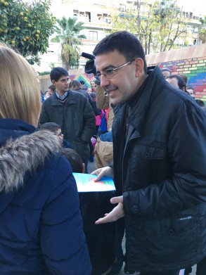 El PSOE advierte al Gobierno: “Si pretende vetar” en el TC la derogación de Mario Jiménez a las puertas del colegio público en el que ha realizado las declaraciones