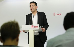 El PSOE cree que “Rajoy no ha hecho un Gobierno para el diálogo” Mario Jiménez durante la rueda de prensa